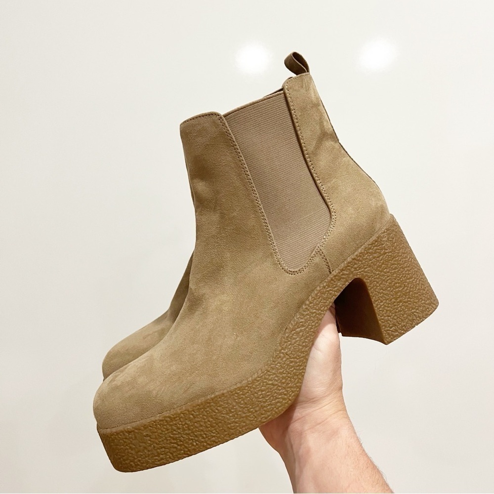 Steve Madden Nude Suede Platform Y2K Chunky Block Heel Boots